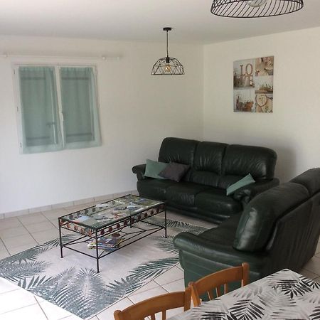 Maison D'Hotes Saint-Julien-l'Ars Esterno foto