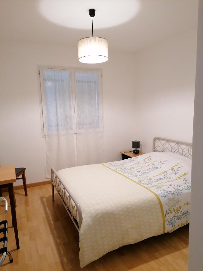 Maison D'Hotes Saint-Julien-l'Ars Esterno foto