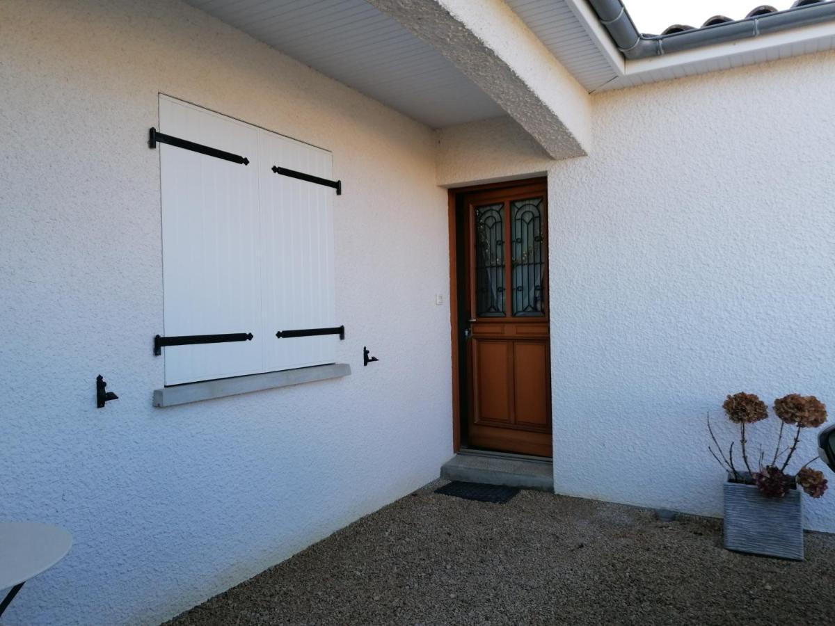 Maison D'Hotes Saint-Julien-l'Ars Esterno foto